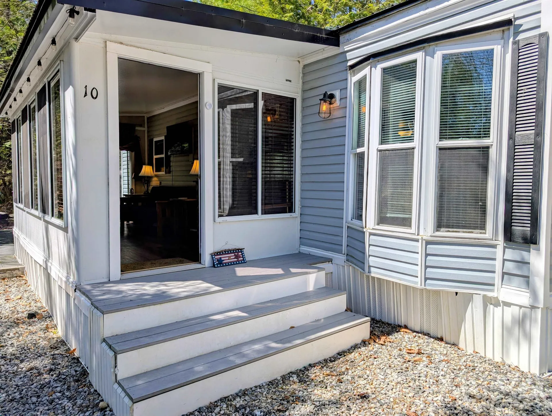 10 Hollows Road Holderness NH 03245