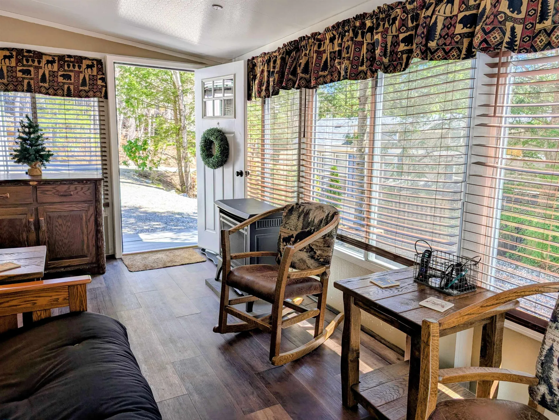 10 Hollows Road Holderness NH 03245