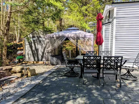 10 Hollows Road Holderness NH 03245