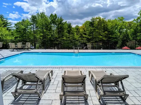 10 Hollows Road Holderness NH 03245