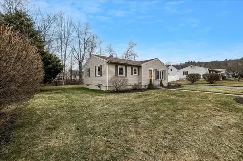 26 Bert Street Hooksett NH 03106