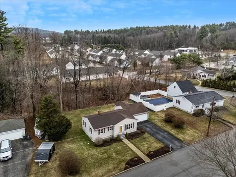 26 Bert Street Hooksett NH 03106