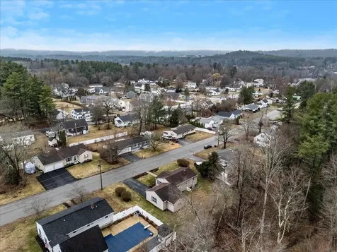 26 Bert Street Hooksett NH 03106