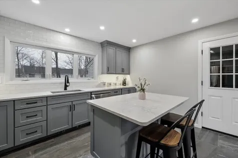 26 Bert Street Hooksett NH 03106