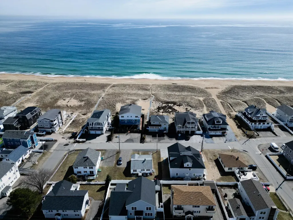 308 Atlantic Avenue Seabrook NH 03874
