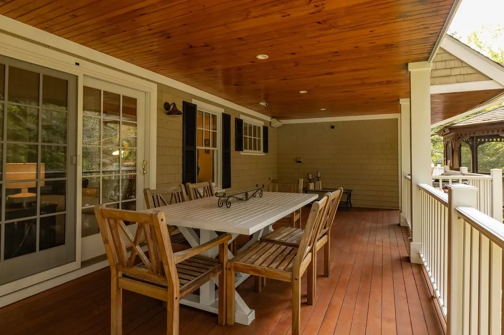 26 Smith Garrison Road Newmarket NH 03857