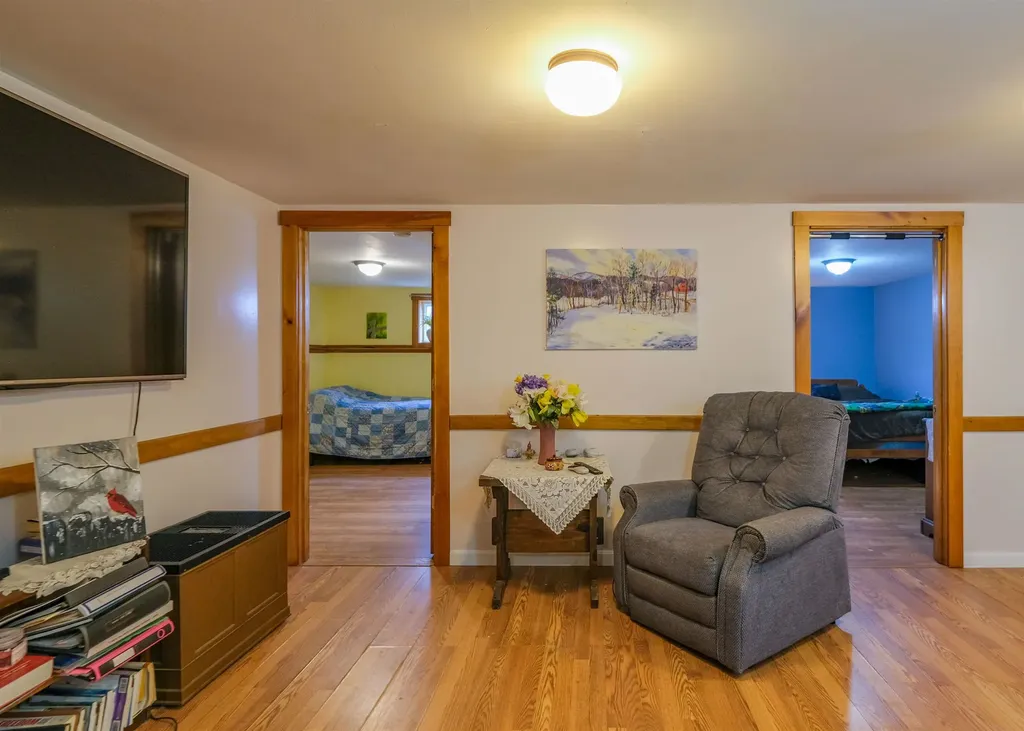 5 Malagash Road Reading VT 05062