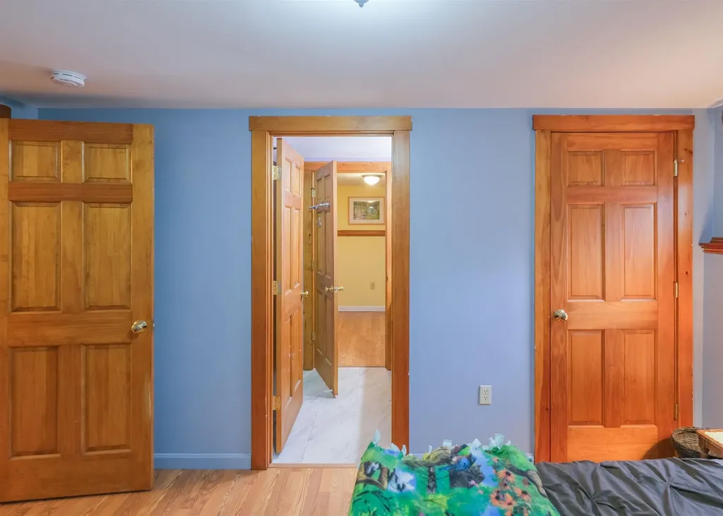 5 Malagash Road Reading VT 05062