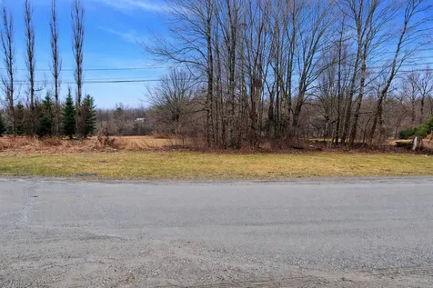 5 Malagash Road Reading VT 05062