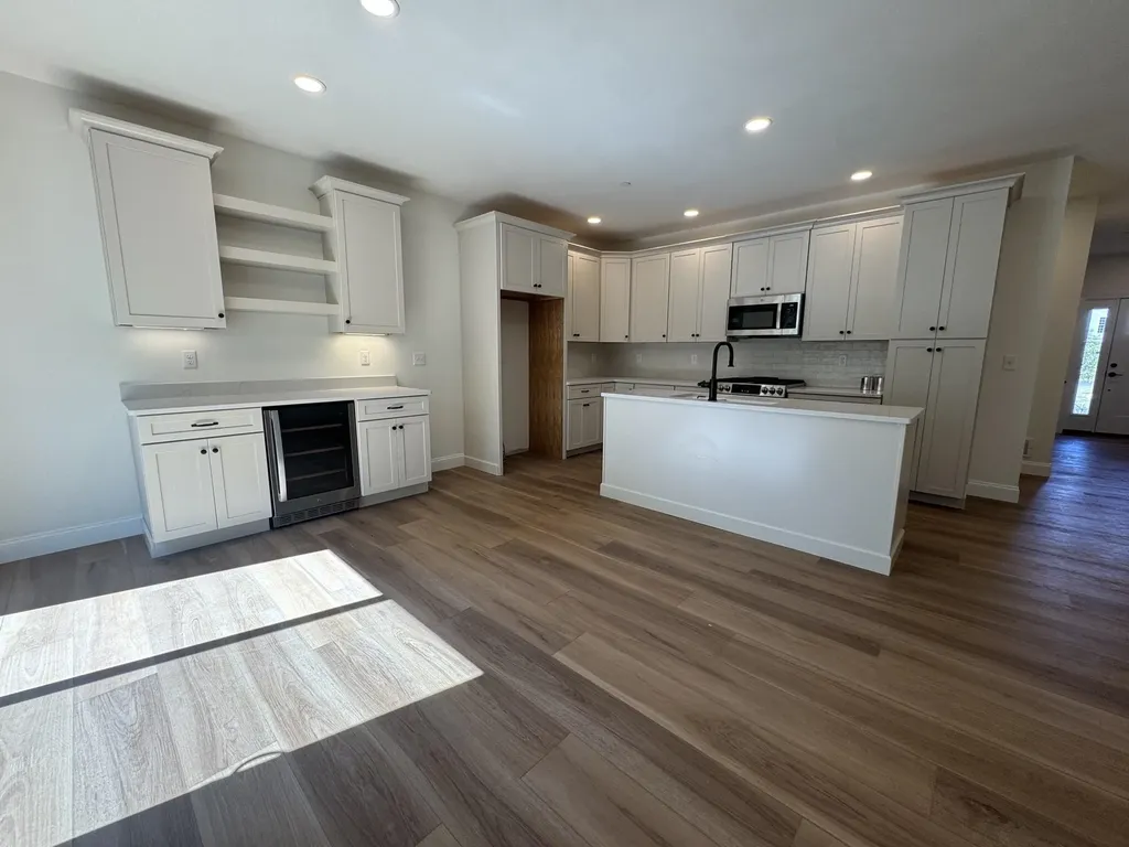 5C Dearborn Circle Goffstown NH 03045