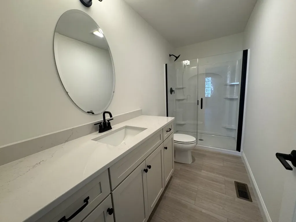 5C Dearborn Circle Goffstown NH 03045