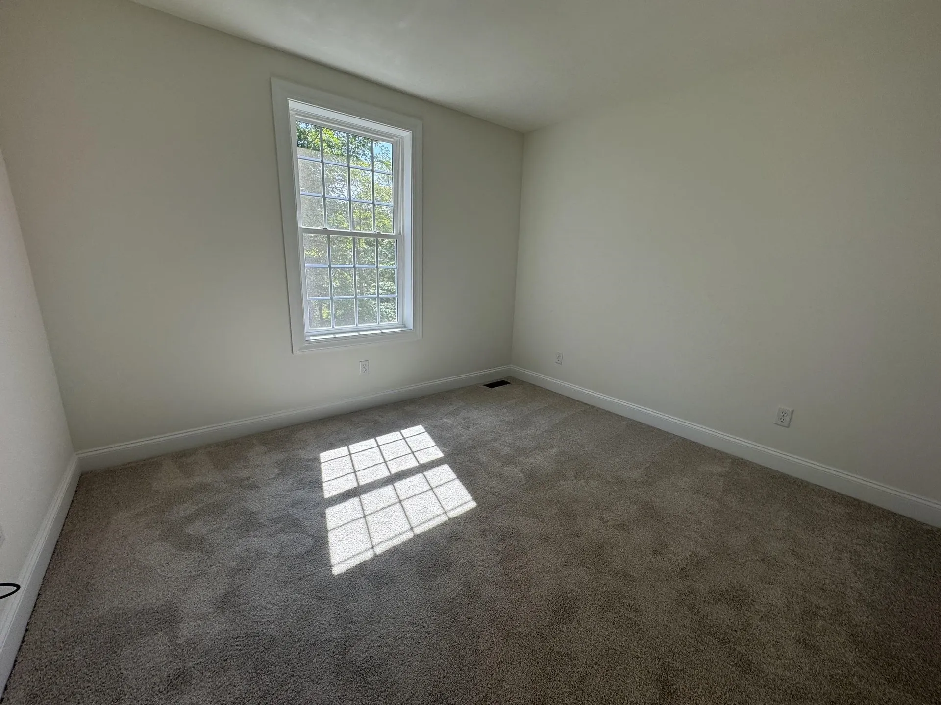 5C Dearborn Circle Goffstown NH 03045