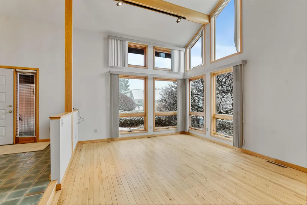 564 South Bay Circle Colchester VT 05446