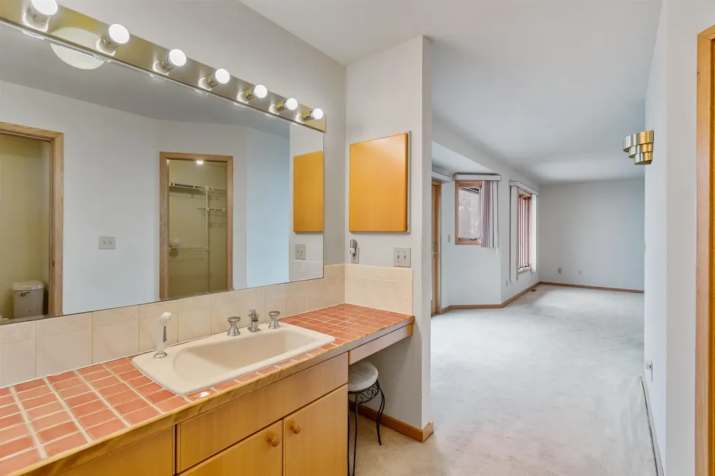 564 South Bay Circle Colchester VT 05446