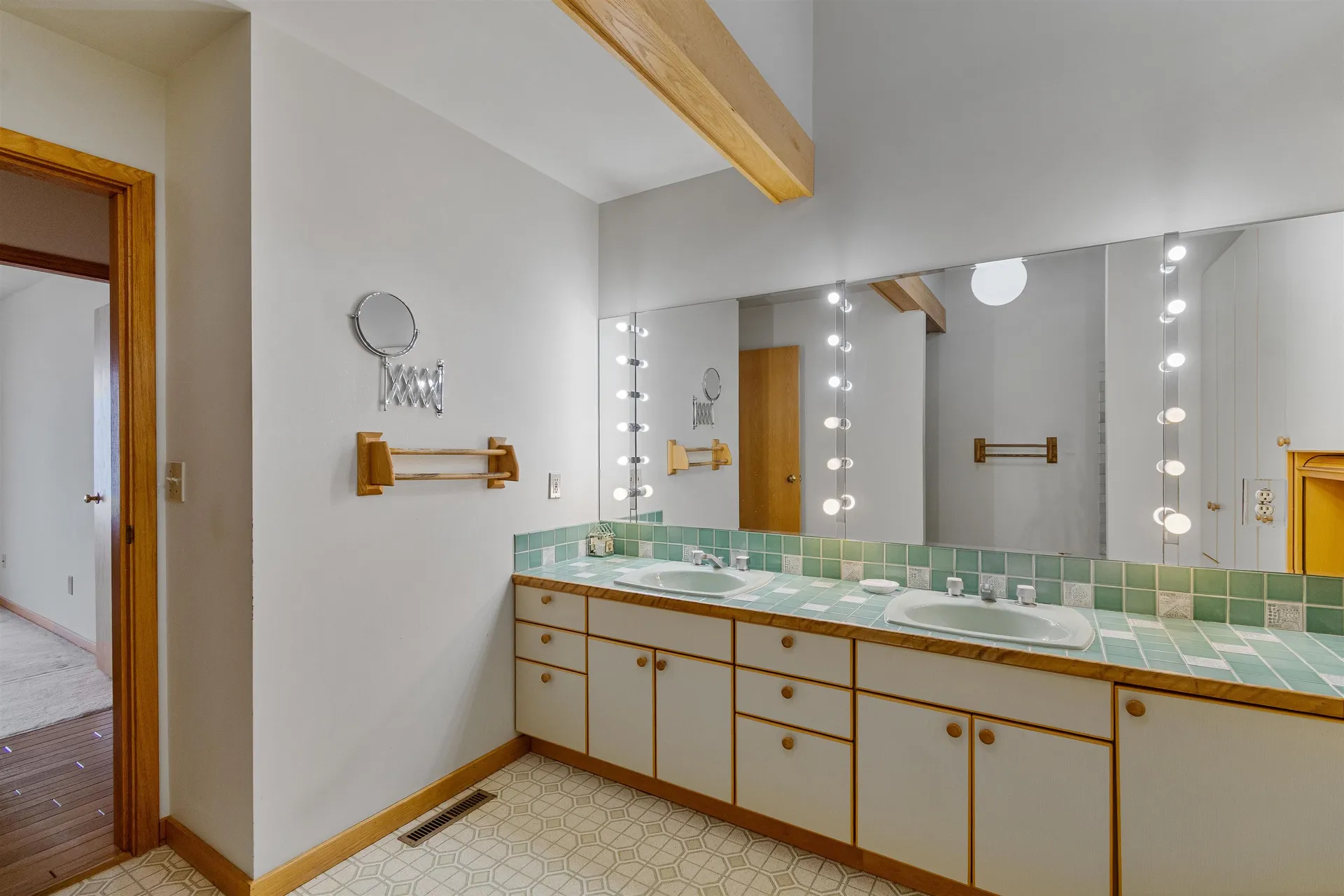 564 South Bay Circle Colchester VT 05446