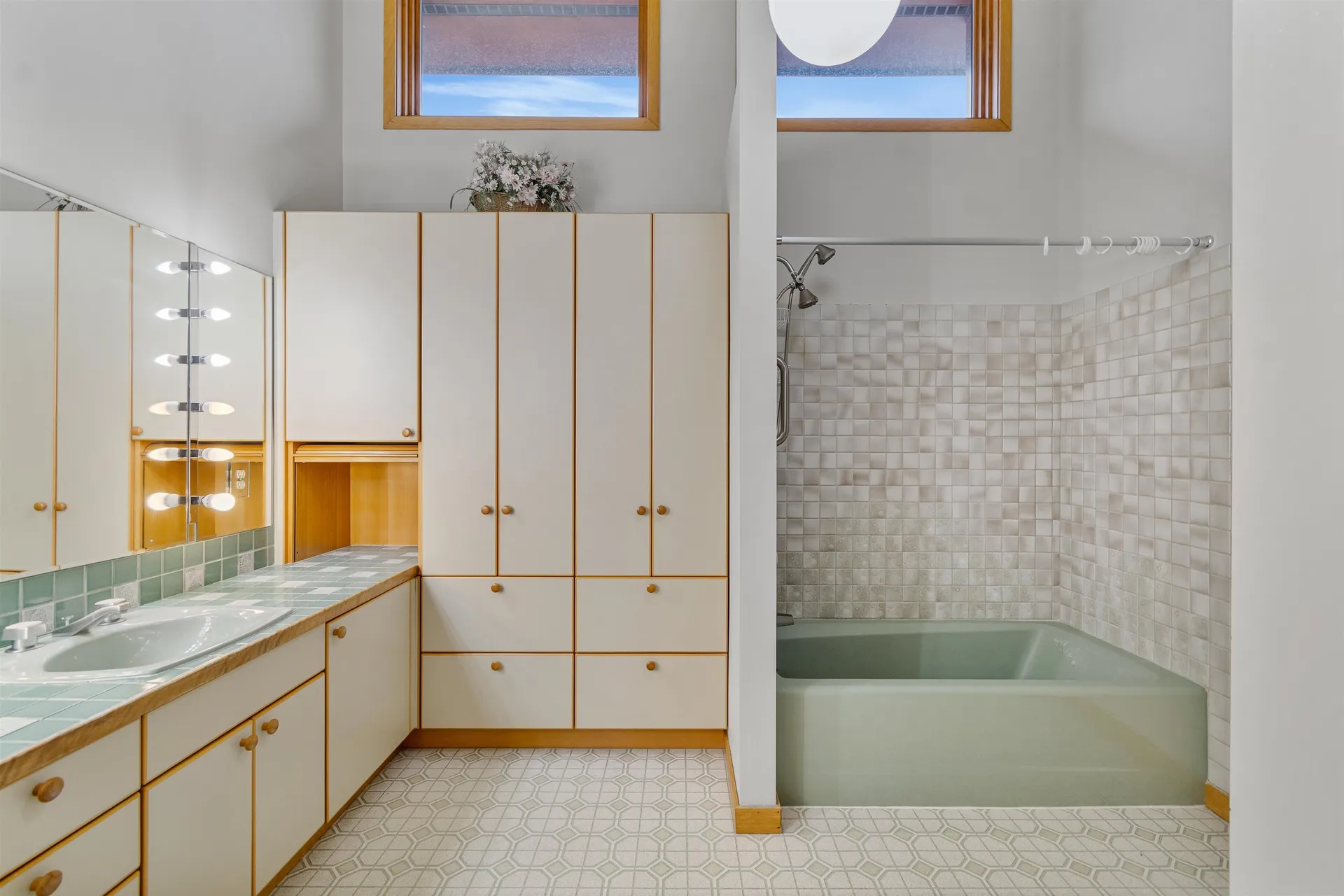 564 South Bay Circle Colchester VT 05446