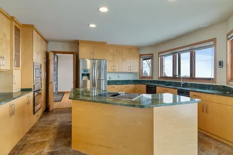 564 South Bay Circle Colchester VT 05446