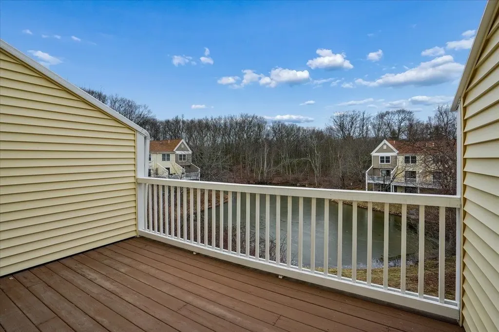 417 Fox Hollow Way Manchester NH 03104