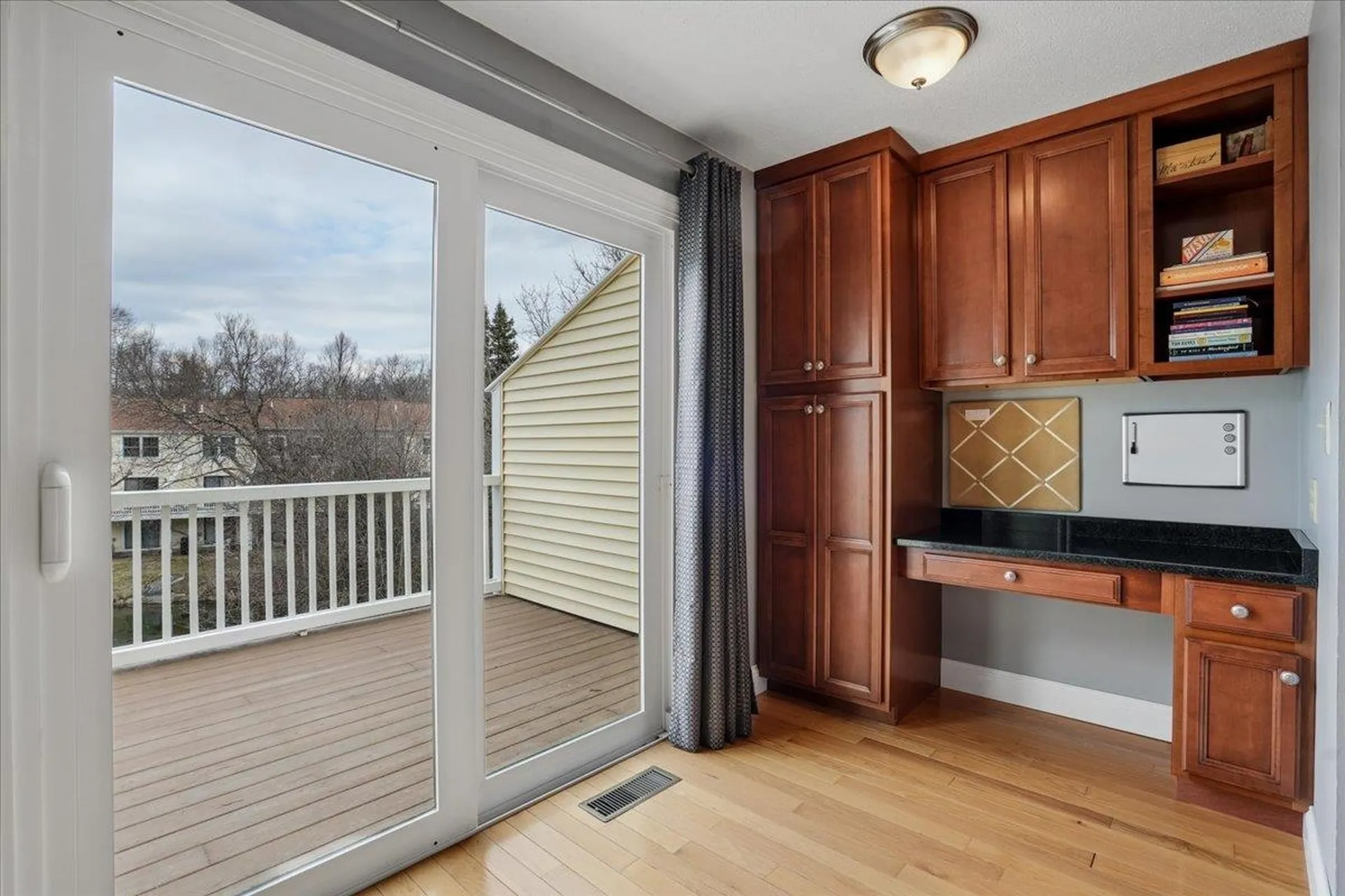 417 Fox Hollow Way Manchester NH 03104