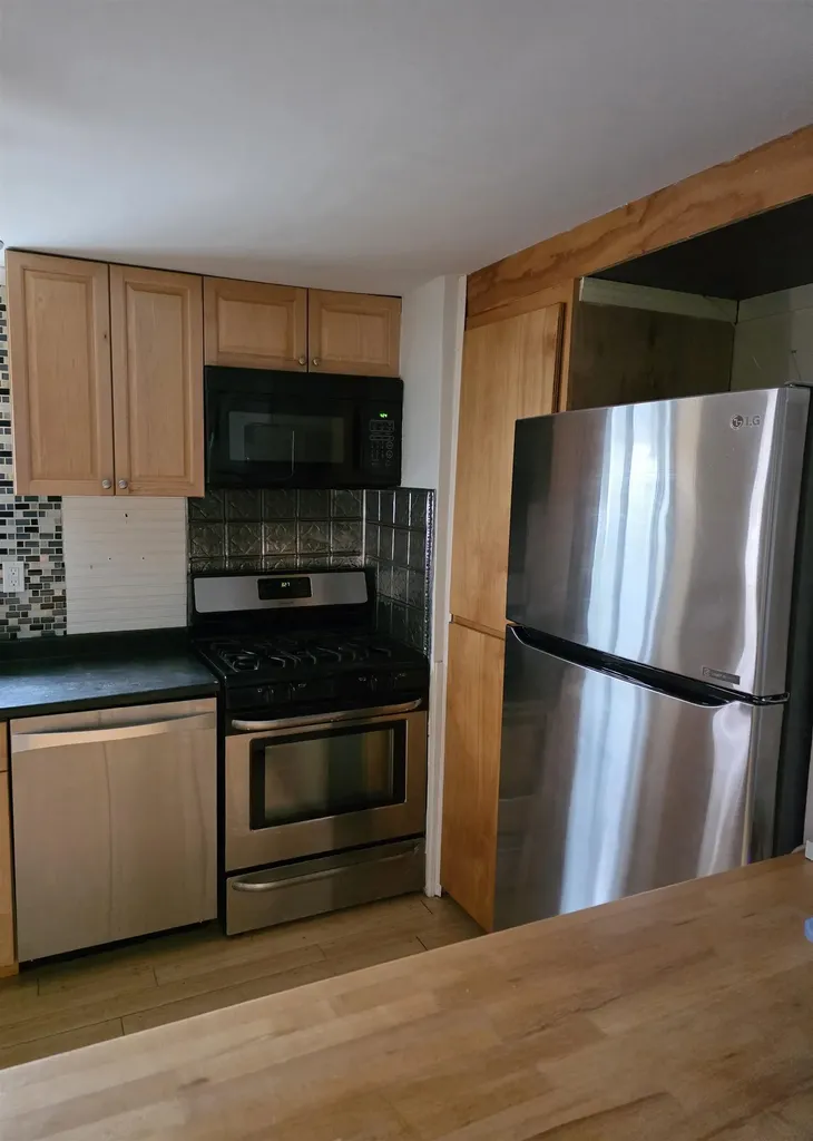 39 Tall Timbers Drive Hartford VT 05001