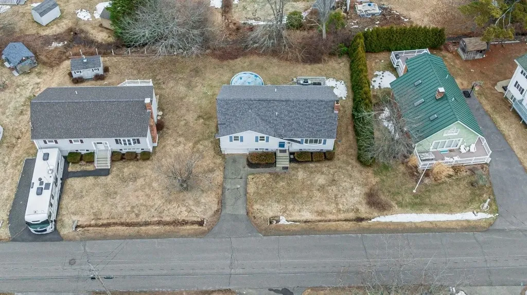 68 Airport Drive York ME 03909