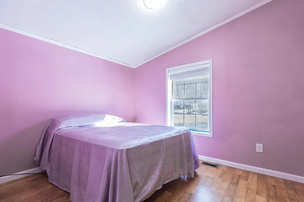 80 Brewster Road Barrington NH 03825