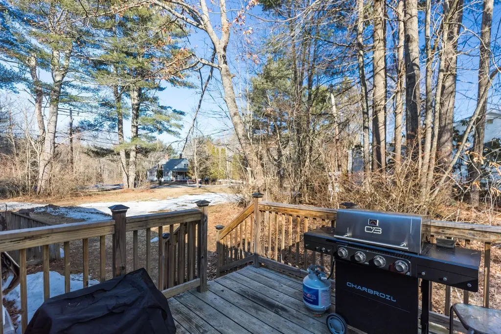 80 Brewster Road Barrington NH 03825