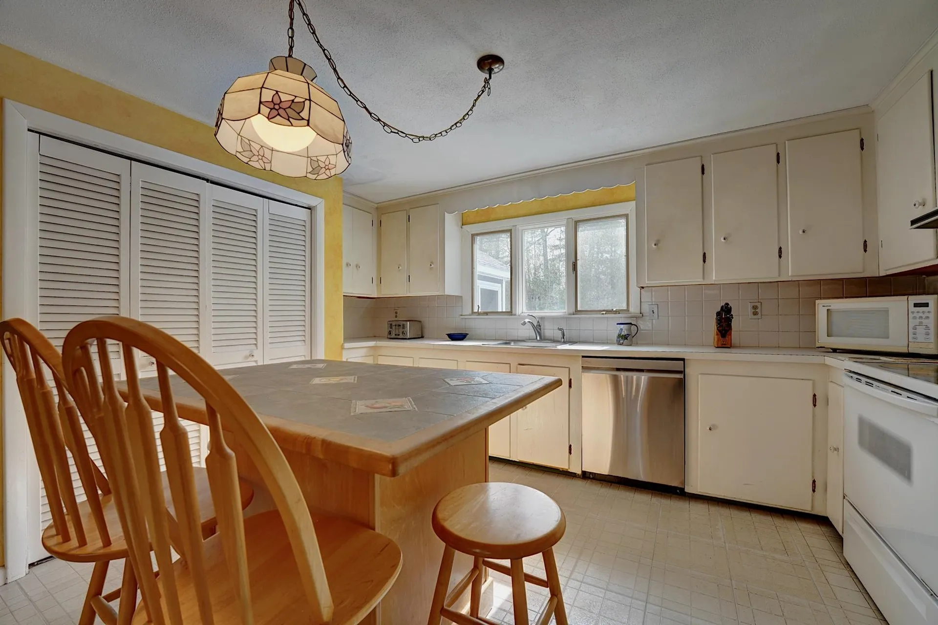 2 Willowbrook Avenue Rye NH 03871