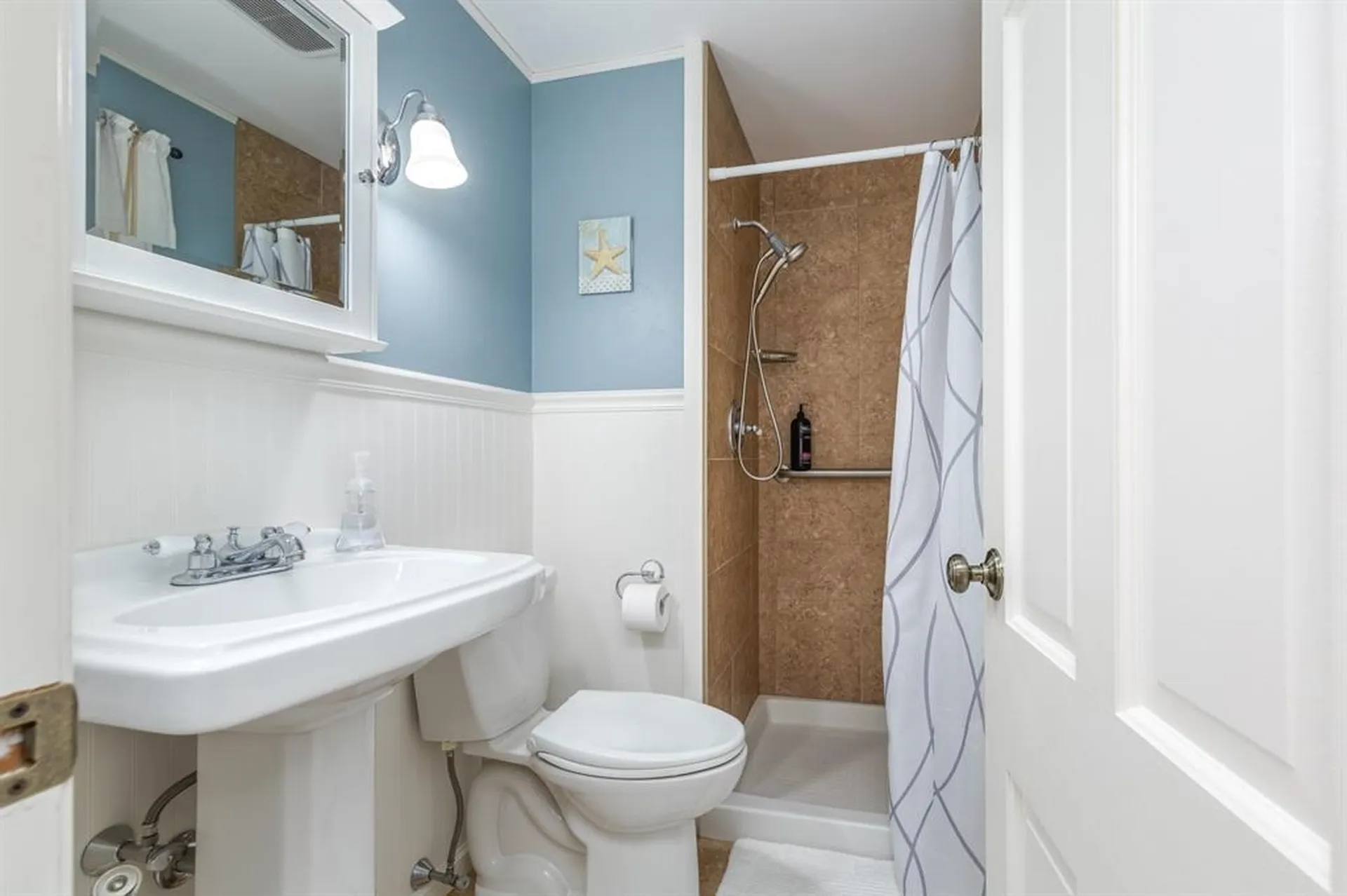 492 Woodlawn Ridge Road Pembroke NH 03275