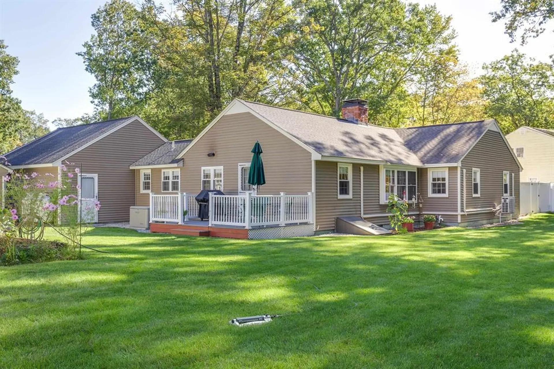 492 Woodlawn Ridge Road Pembroke NH 03275