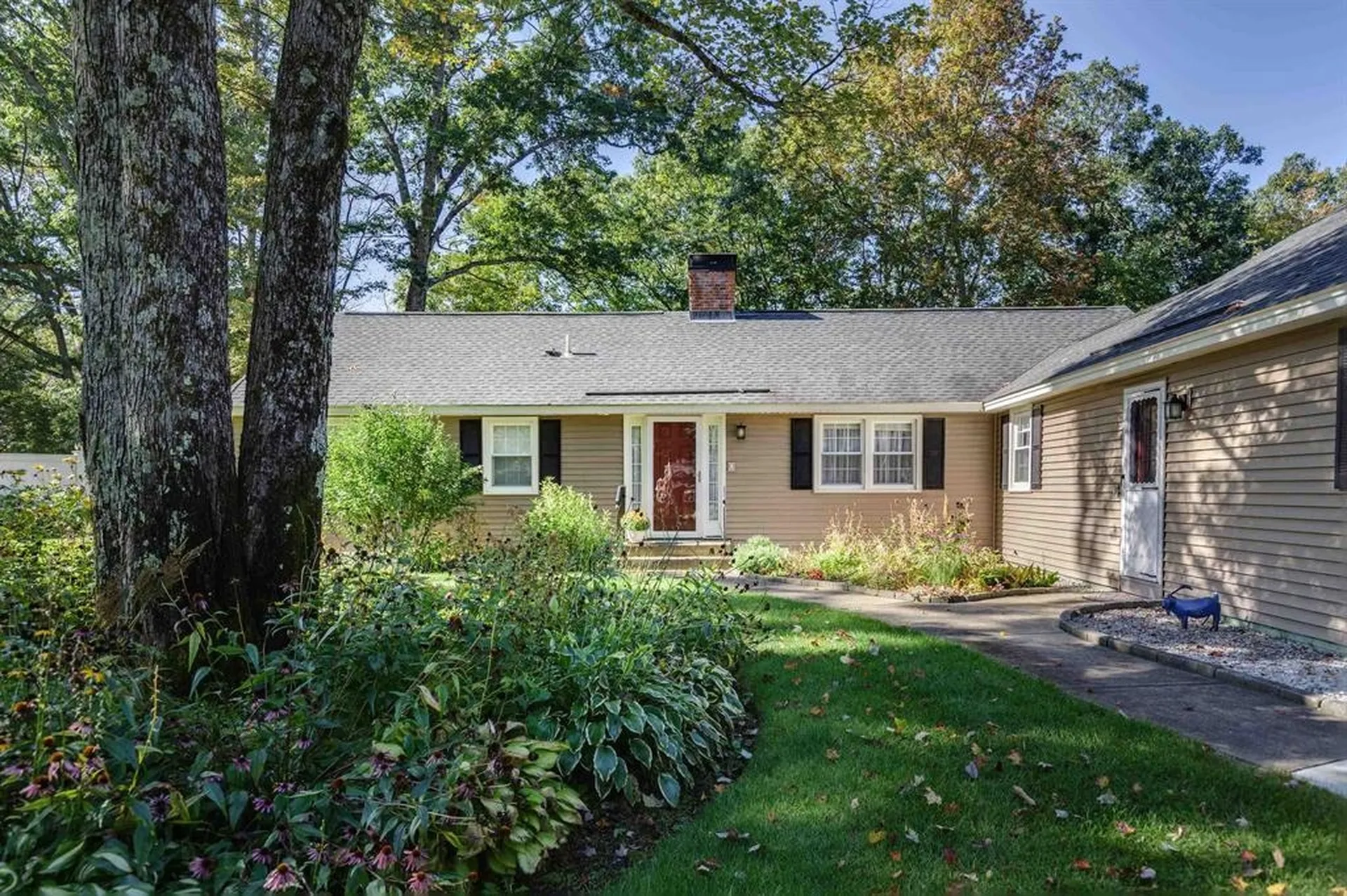 492 Woodlawn Ridge Road Pembroke NH 03275