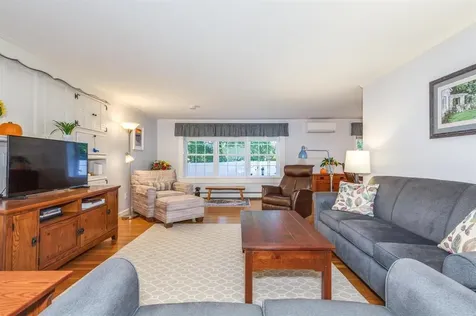 492 Woodlawn Ridge Road Pembroke NH 03275