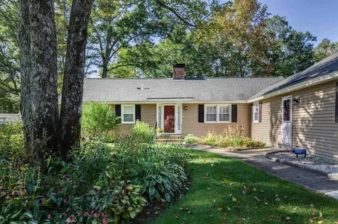 492 Woodlawn Ridge Road Pembroke NH 03275