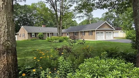 492 Woodlawn Ridge Road Pembroke NH 03275
