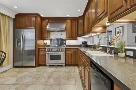 51 Pond Street Newton NH 03858