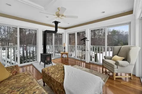 51 Pond Street Newton NH 03858