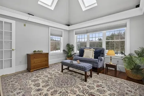 51 Pond Street Newton NH 03858