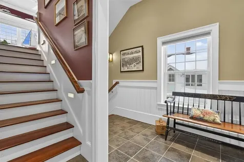 51 Pond Street Newton NH 03858