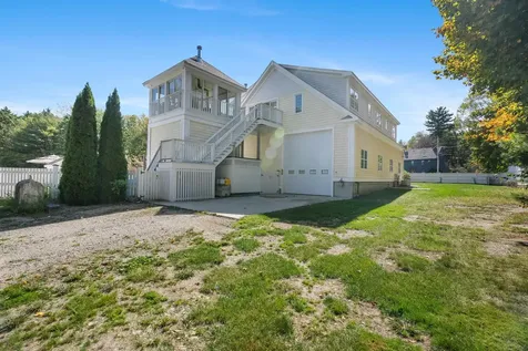 51 Pond Street Newton NH 03858