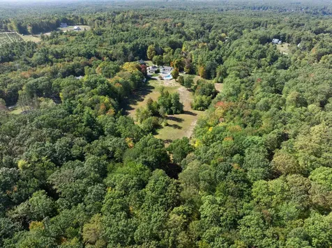 51 Pond Street Newton NH 03858