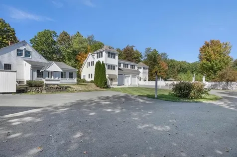 51 Pond Street Newton NH 03858