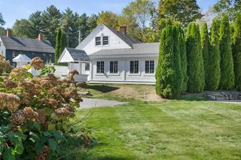 51 Pond Street Newton NH 03858