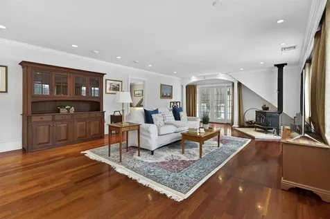 51 Pond Street Newton NH 03858