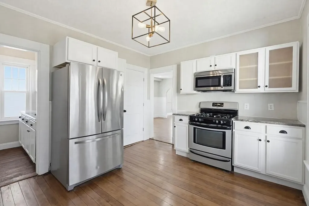 10 Hayes Avenue Manchester NH 03103