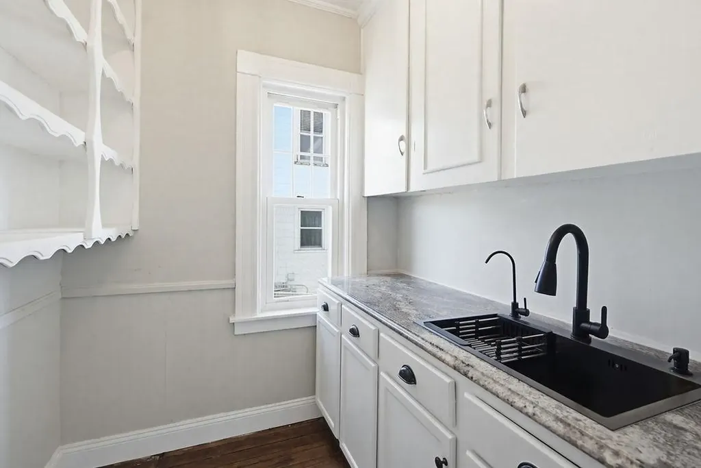 10 Hayes Avenue Manchester NH 03103