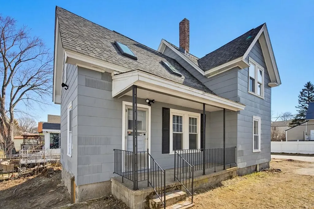 10 Hayes Avenue Manchester NH 03103