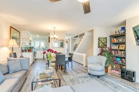 10 Thornhill Road Stratham NH 03885