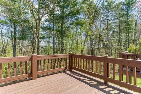 10 Thornhill Road Stratham NH 03885