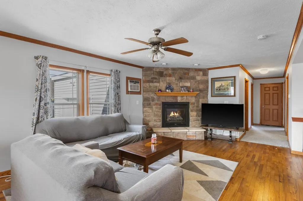 38 Tarah Way Fremont NH 03044