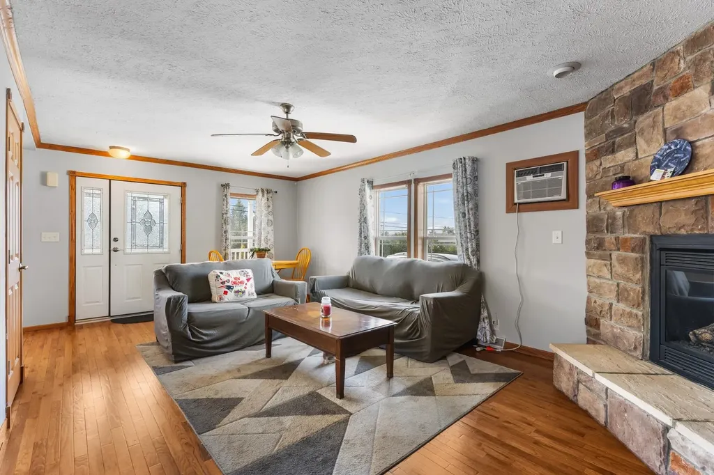 38 Tarah Way Fremont NH 03044